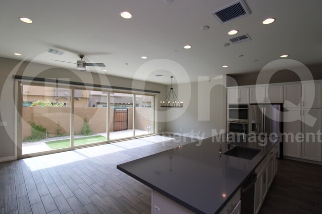 Building Photo - 7437 E Via De Luna Dr