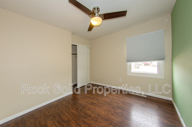 Building Photo - 5027 Green River St