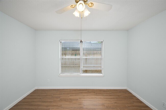Building Photo - 3835 Tartan Ln