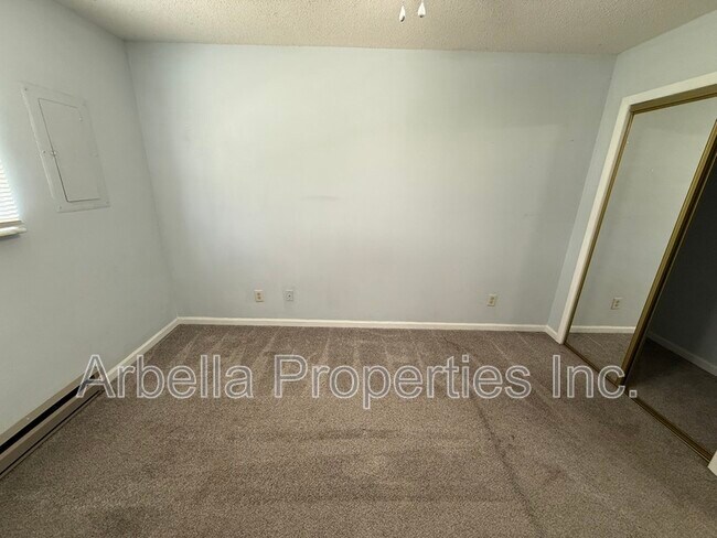 Building Photo - 410 Erwin Hwy