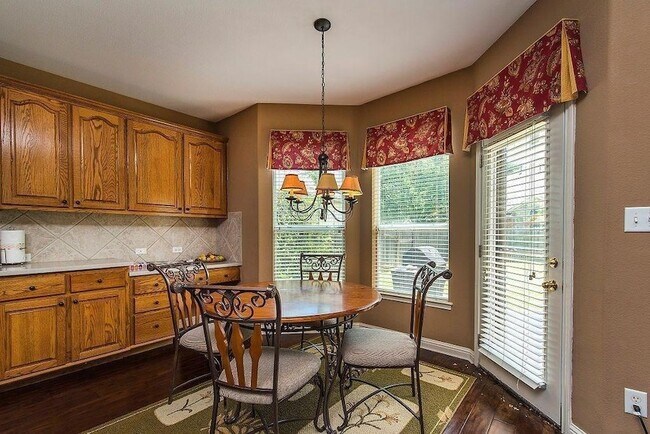 Building Photo - 3815 Lagoona Dr