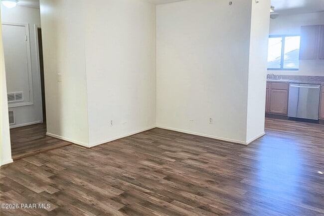 Building Photo - 114 S Virginia St