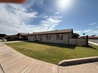 Building Photo - Pool Home in Ponderosa Valley!