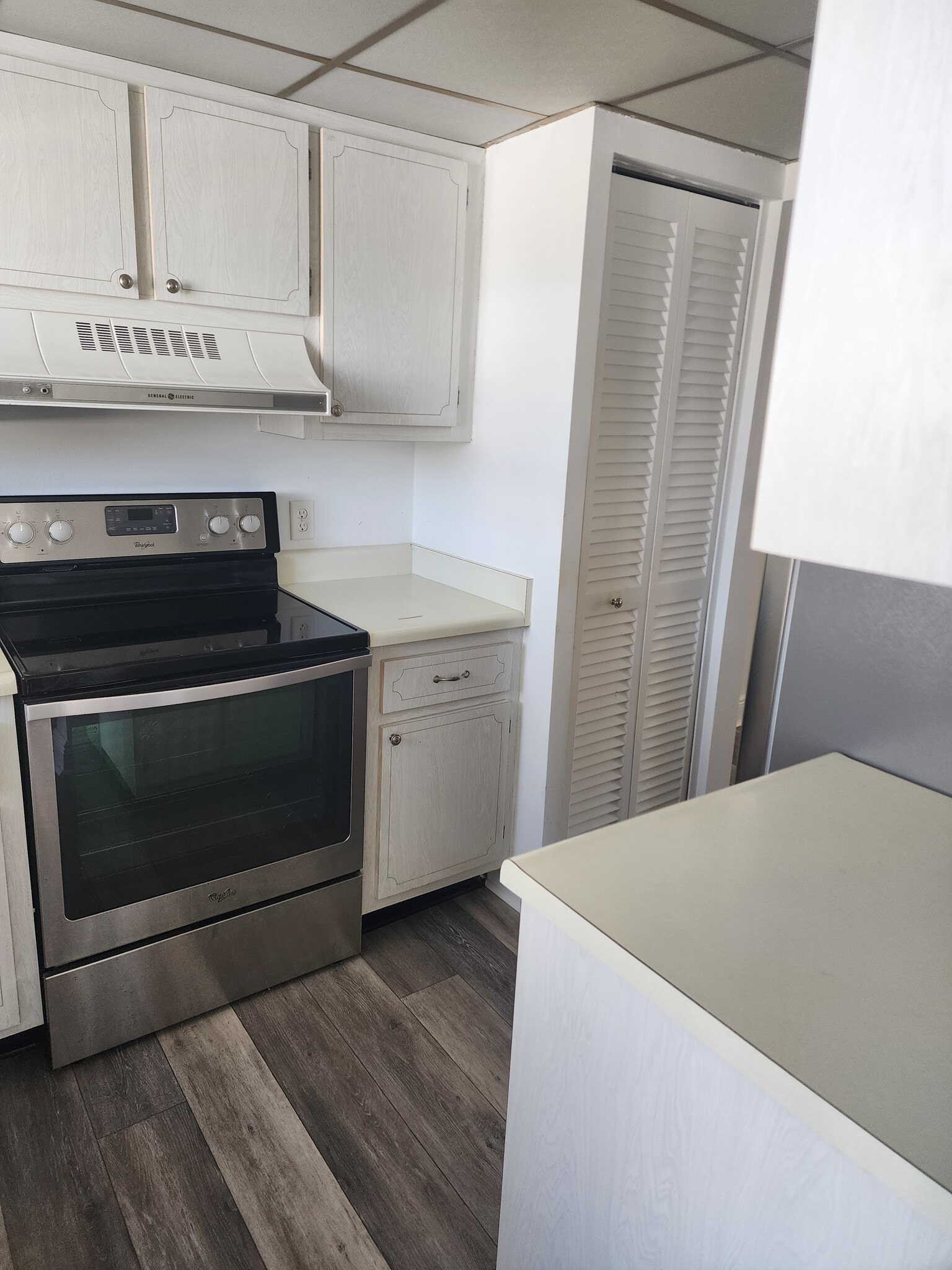 Building Photo - 1100 Ponce de Leon Cir