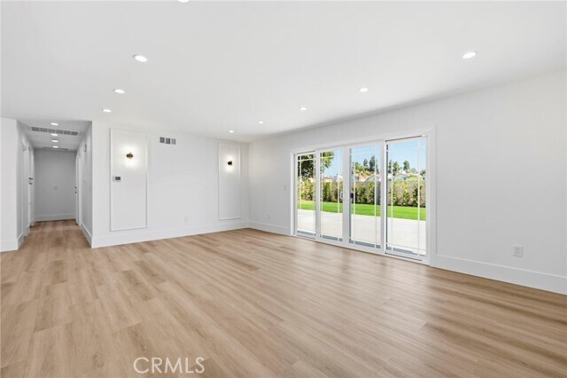 Building Photo - 18584 Redwood Cir