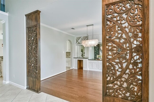 Building Photo - 13707 Elm Shores Dr