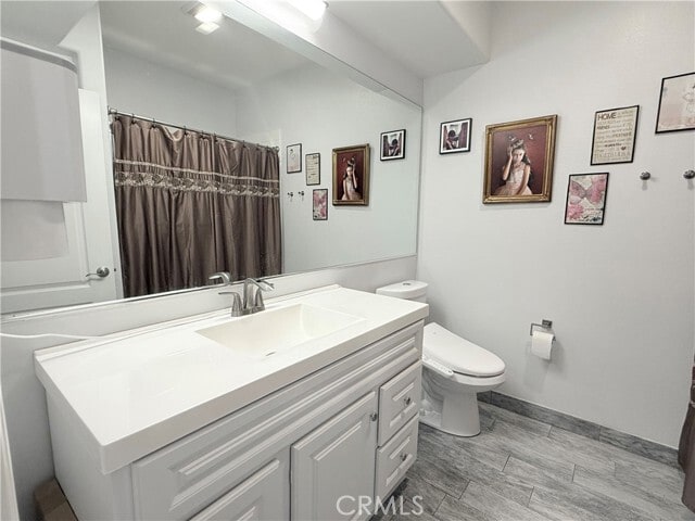 Building Photo - 3401 S Bentley Ave