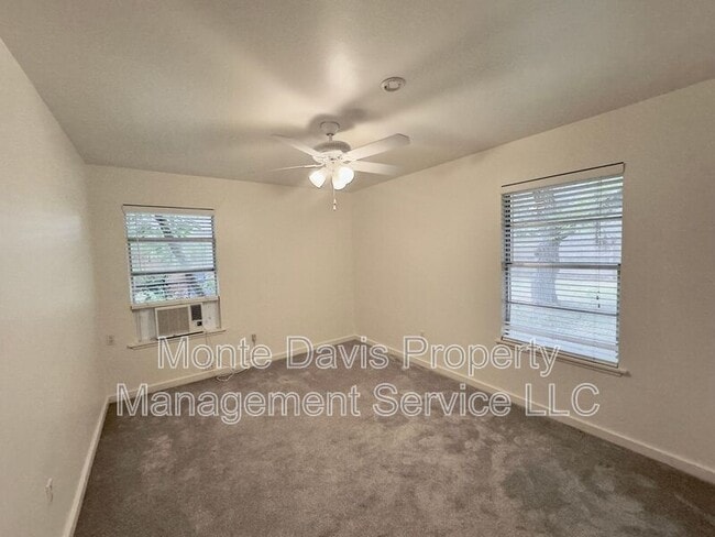 Building Photo - 4708 Red River St