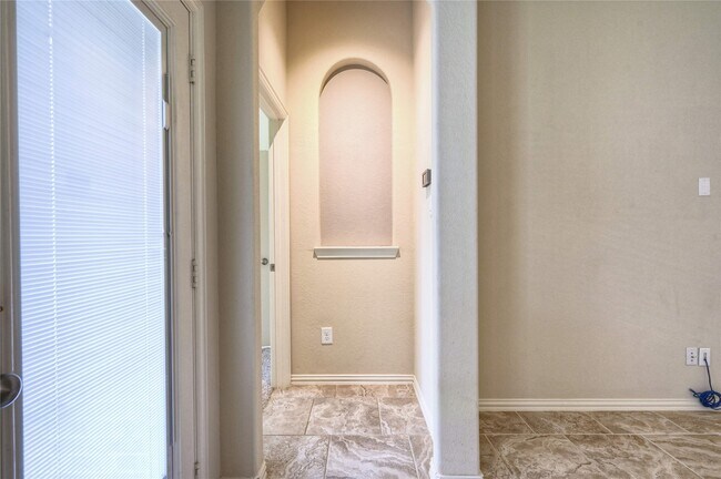 Building Photo - 3823 Cactus Field Ln