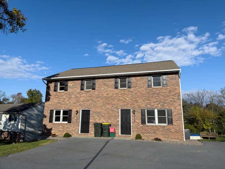 Primary Photo - 1520 N Reading Rd