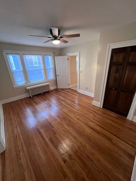 Building Photo - 271 Holcomb St