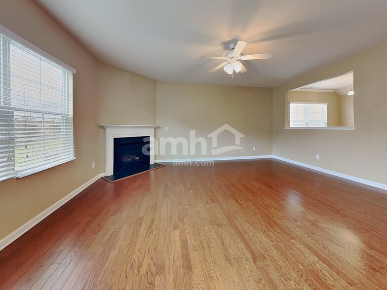 Building Photo - 3617 Althorp Dr