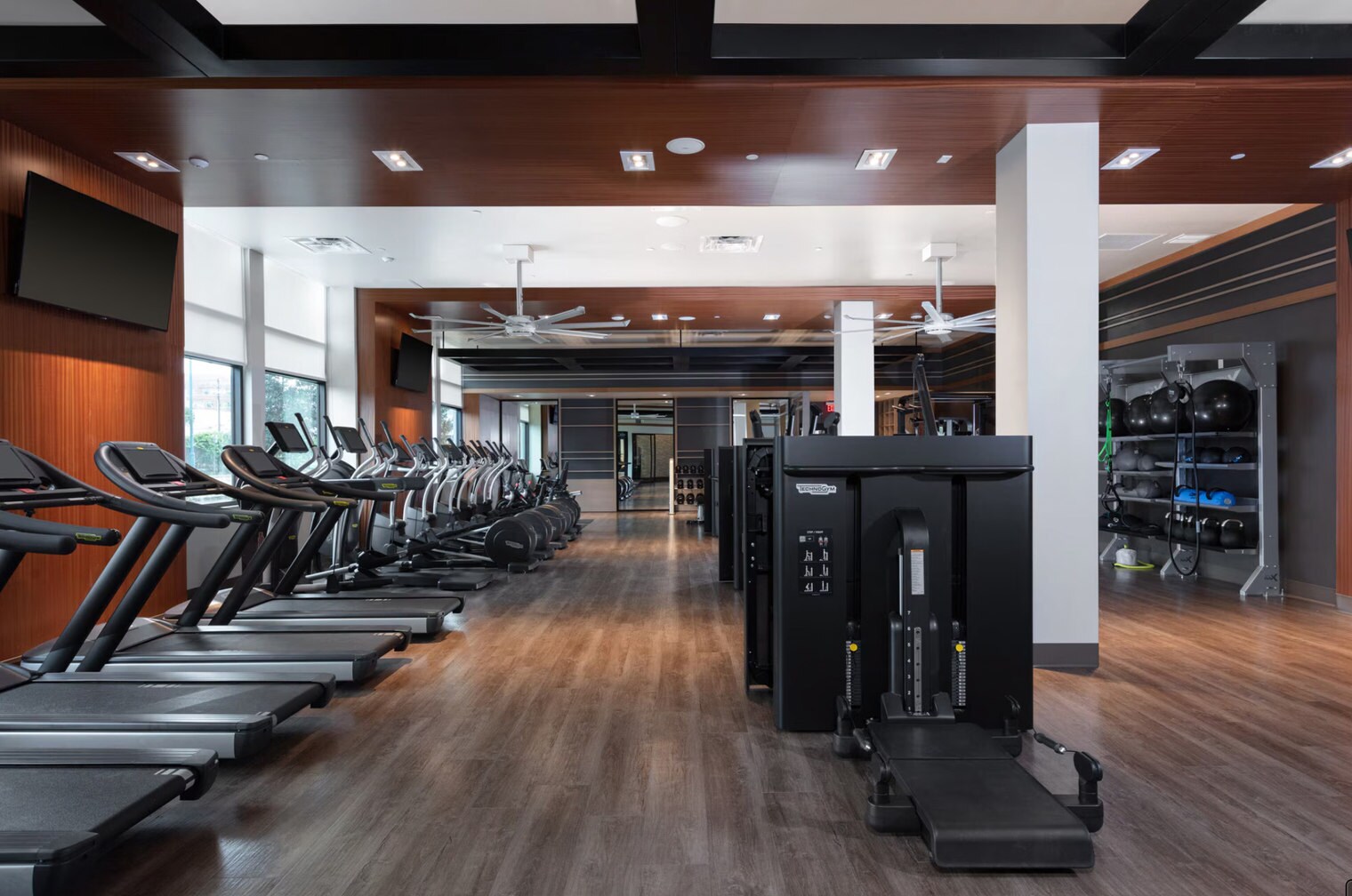 Building Photo - 6301 Shellmound St