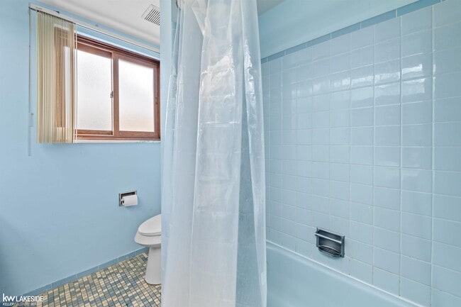 Building Photo - 11050 Irene Ave