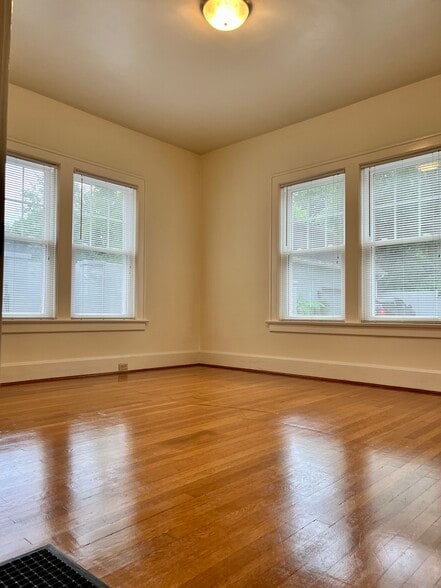 Back Bedroom - 1324 Fontaine Rd