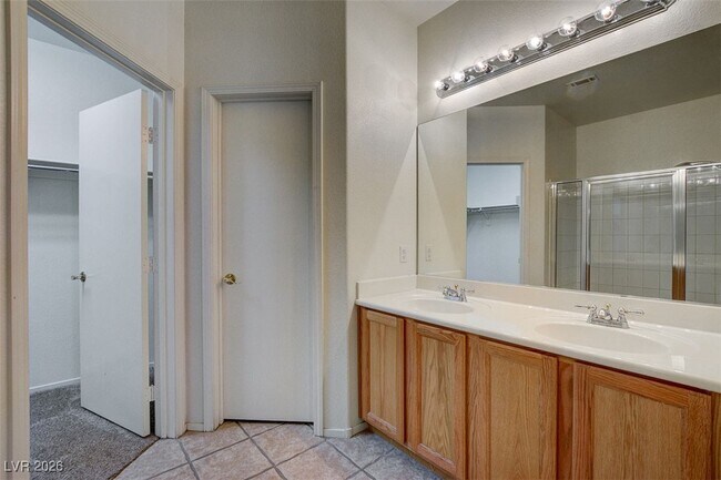 Building Photo - 7450 S Eastern Ave