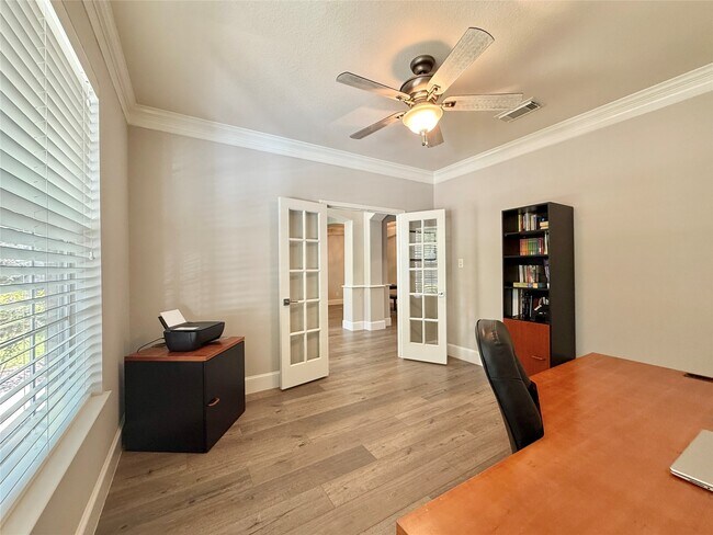 Building Photo - 251 N Maple Glade Cir