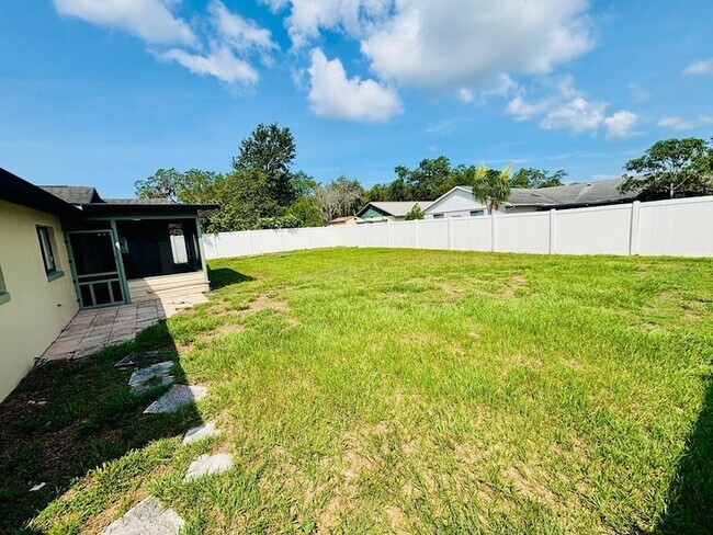 Building Photo - 9467 Montello Dr