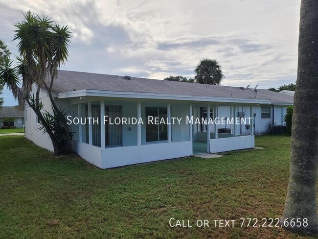 Building Photo - 4311 SE Geneva Dr