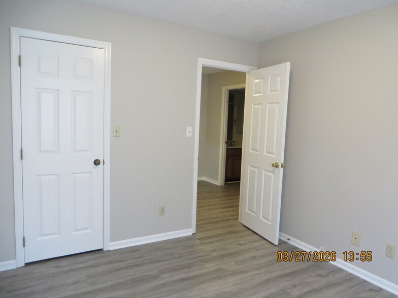 Building Photo - 700 High St