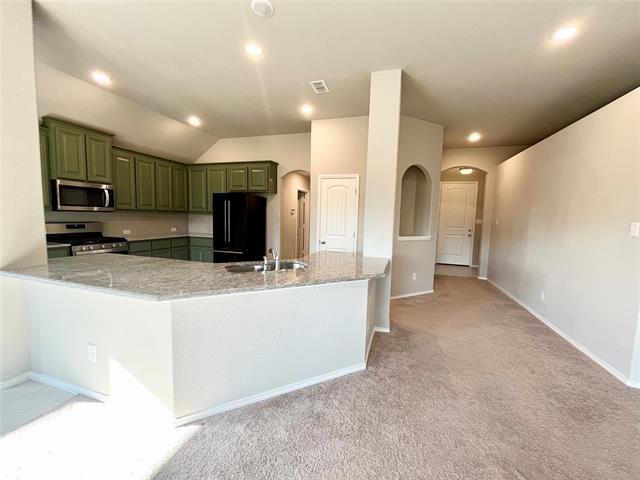 Building Photo - 928 Madeline Ln