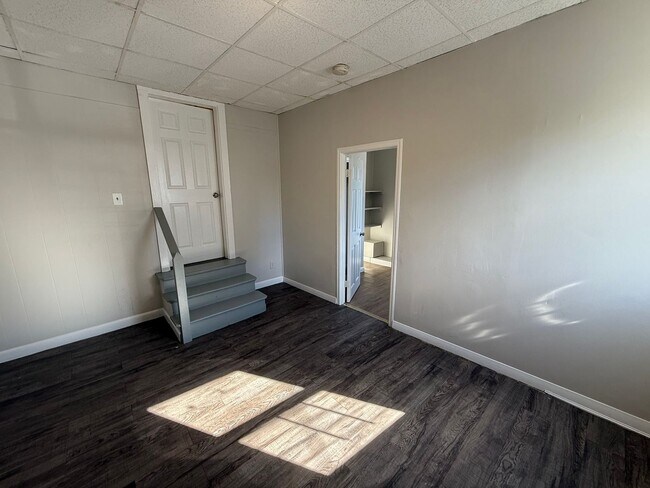 Building Photo - 139 Franklin St