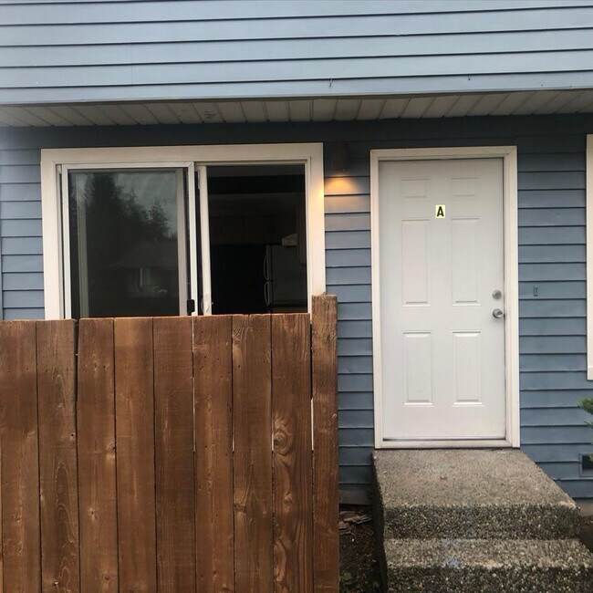 Building Photo - 5827 204th St SW