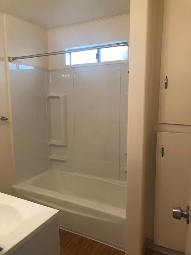 Building Photo - Surrounded by Nature, Close to Town!