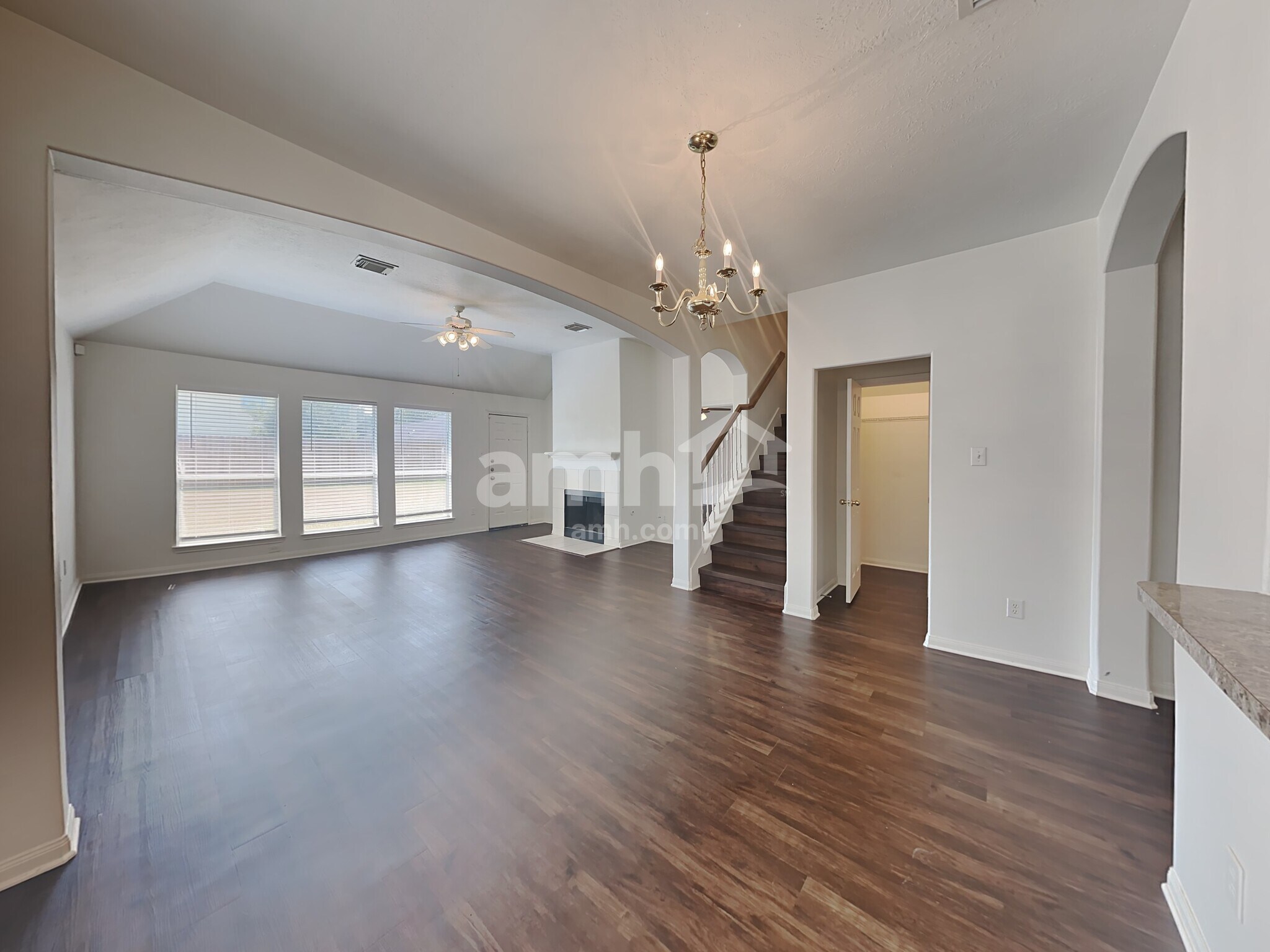 Building Photo - 30 Huntington Bend Dr