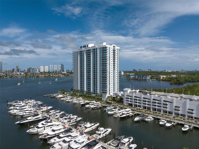 Building Photo - 17111 Biscayne Blvd