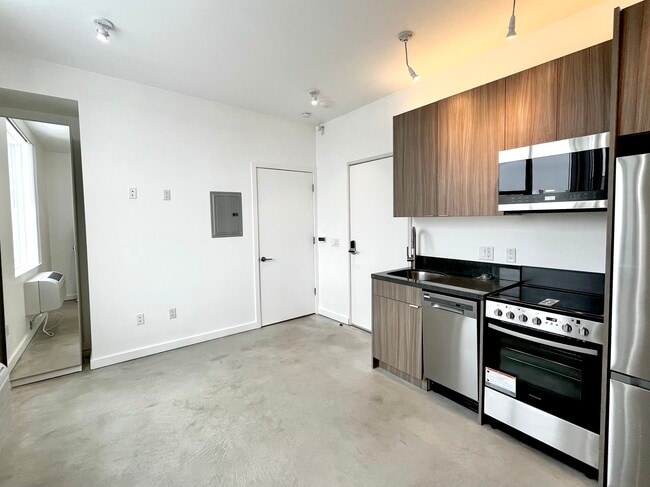 Building Photo - The Ramp