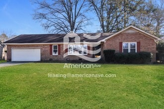 Building Photo - 215 Laurel Meadows Dr