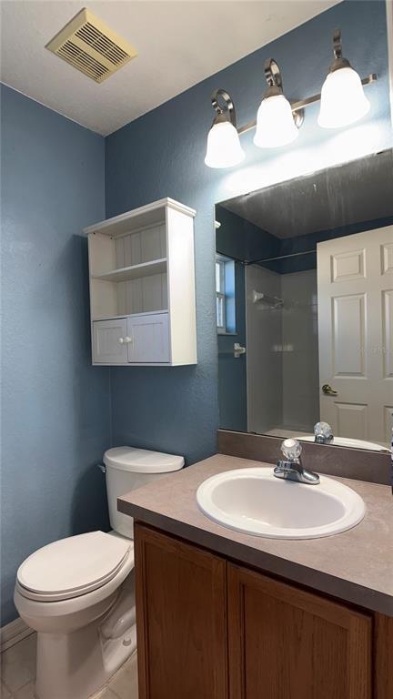 Building Photo - 717 Westwinds Dr