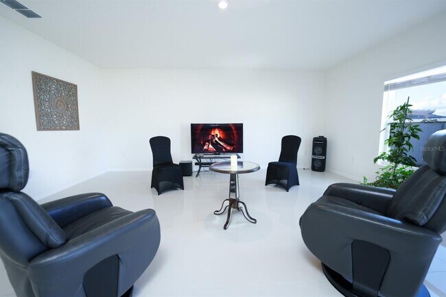 Building Photo - 458 Hamlet Lp