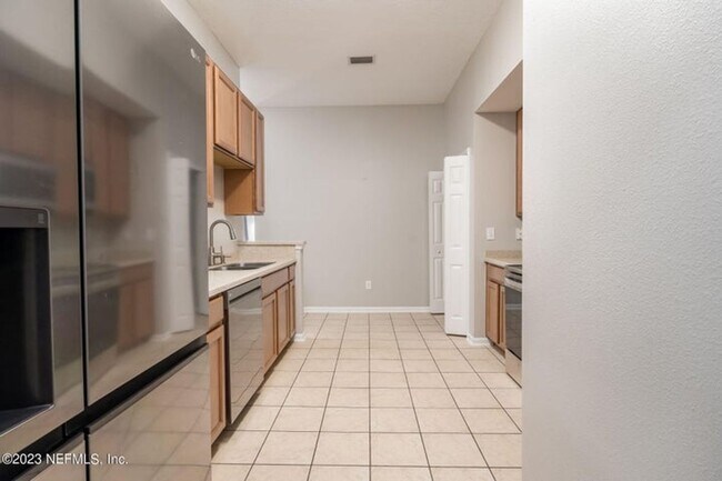 Building Photo - Gated Community