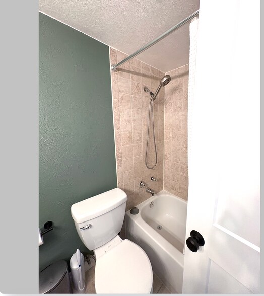 Building Photo - 252 N Pennsylvania St