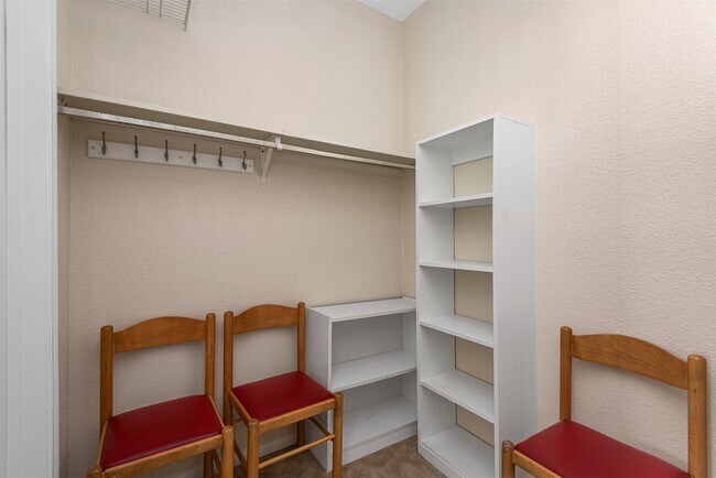 Building Photo - 2400 N Braeswood Blvd