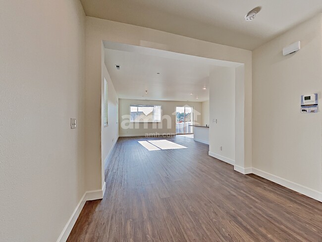 Building Photo - 13614 107th Ave Ct E