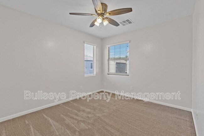 Building Photo - 1712 S Martingale Rd