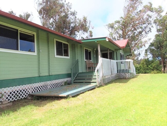 Building Photo - Oye, Alton M. and Brandie L. - Mamalahoa