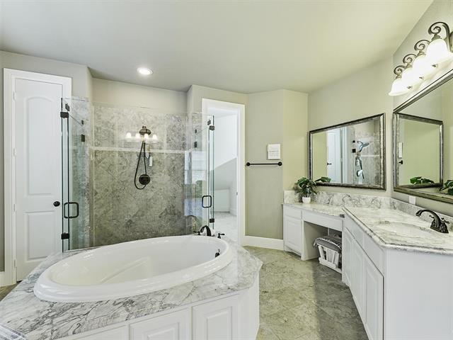Building Photo - 2192 Hidalgo Ln
