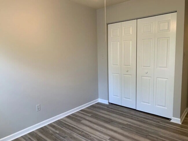 Building Photo - Affordable 4/3 Townhome in Timberwood