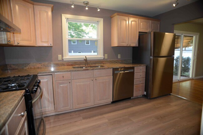 Building Photo - 311 McKinley Rd