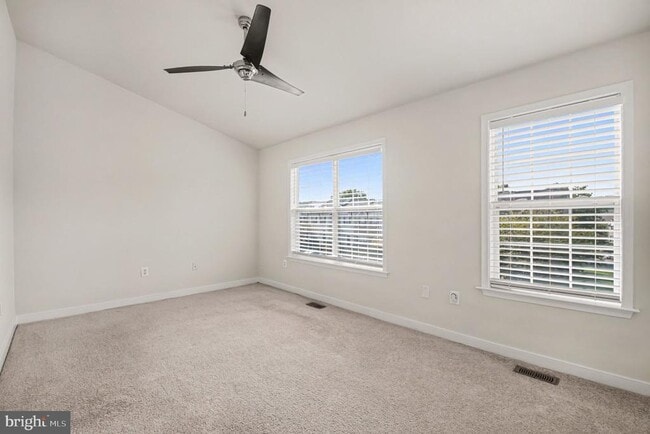 Building Photo - 6080 Ticket Way