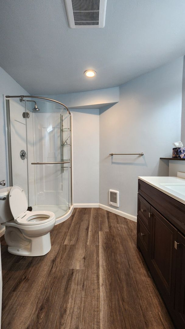 Building Photo - Beautiful House with Yard and Pets Considered