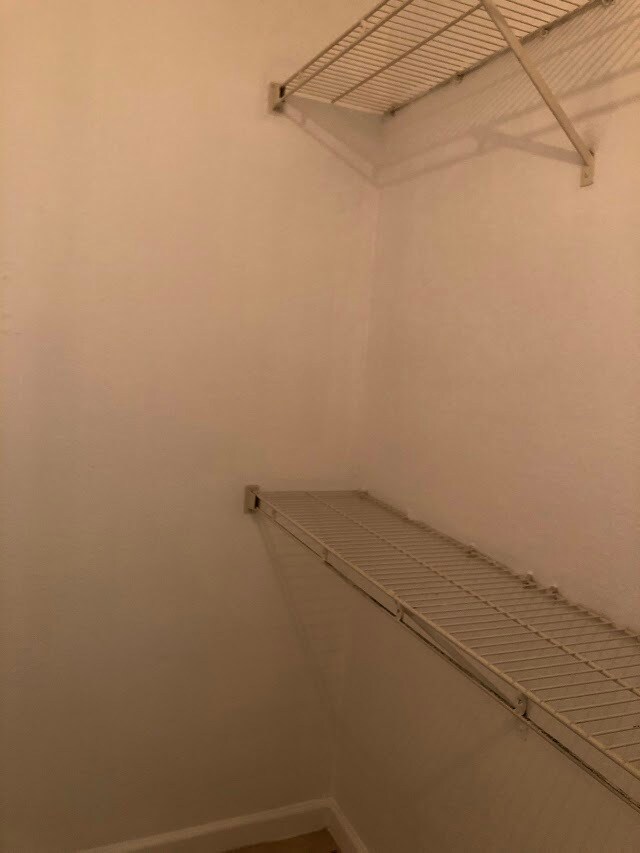 Building Photo - 3380 Pinewalk Dr N