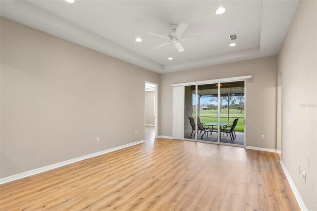 Building Photo - 2290 Sifield Greens Way