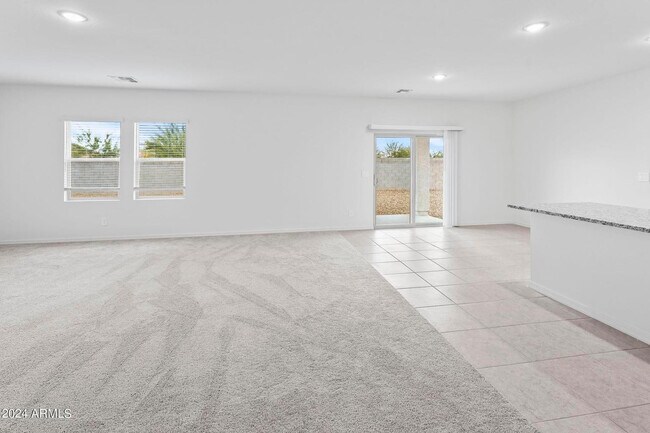 Building Photo - 9637 W Agora Ln