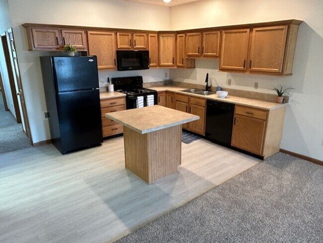 Primary Photo - Quiet Neighborhood - Troy, OH (2 Bedroom R...