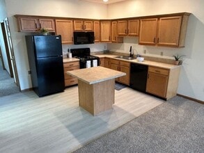 Building Photo - Quiet Neighborhood - Troy, OH (2 Bedroom R...